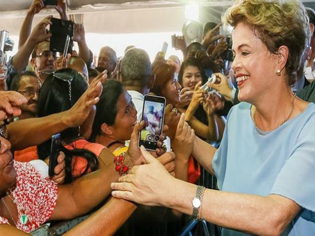 Dilma faz apelo a senadores para que não aprovem pautas-bomba