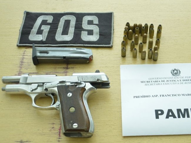 Pistola 380 é encontrada em presídio do Complexo do Curado, no Recife