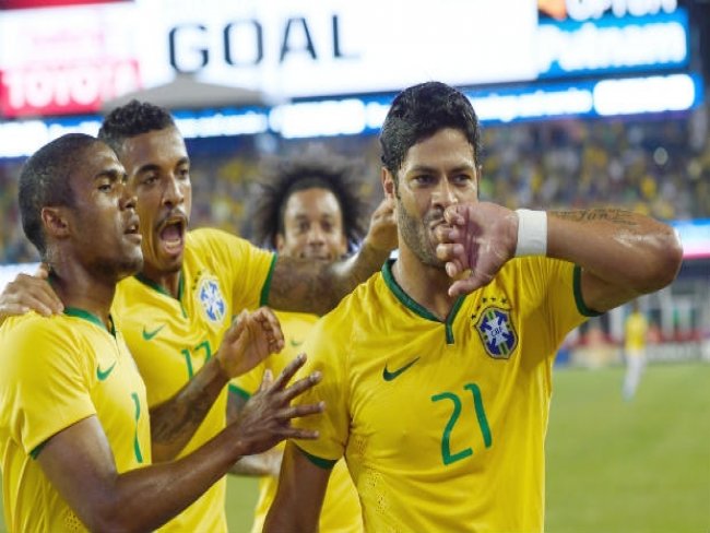 Neymar entra, ilumina o time e Brasil goleia os Estados Unidos por 4x1
