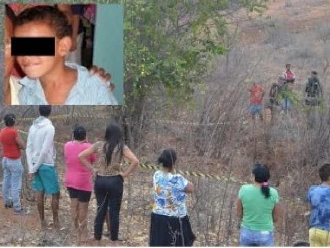 Criança de 5 anos é achada morta e com corpo aberto em matagal, no Cariri da PB