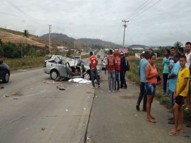 Mulher morre em acidente na BR-232, em Vitória de Santo Antão