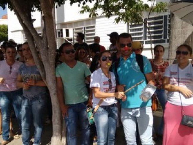 Araripina: servidores fazem novo protesto contra salários atrasados