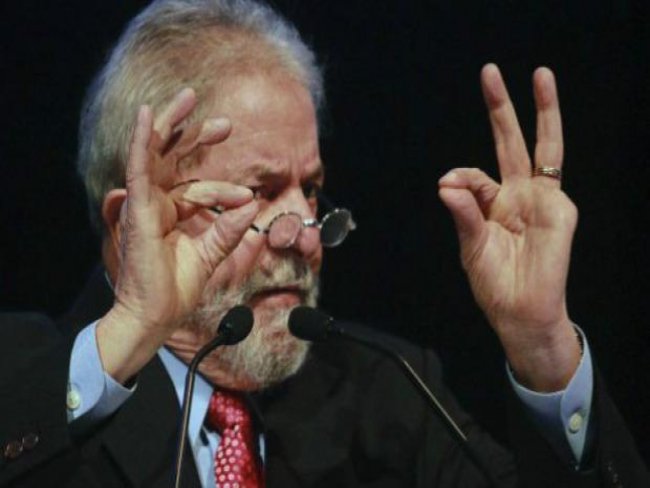 PT prepara ato para defender ex-presidente Lula