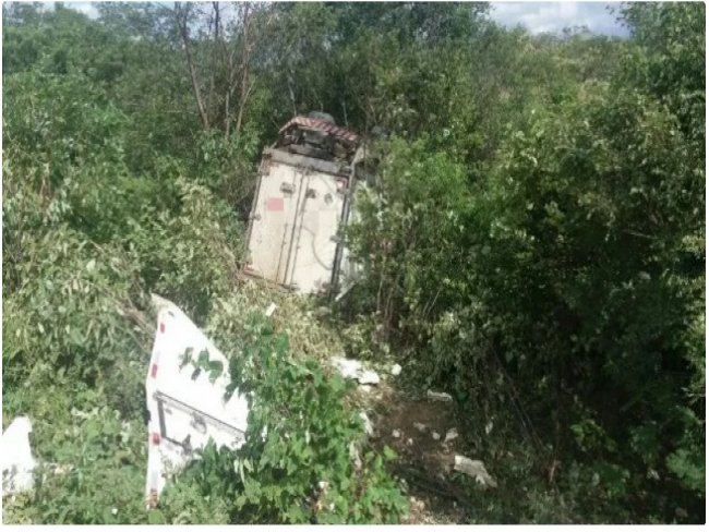 Acidente envolvendo caminhão na BR-116 deixa motorista gravemente ferido em Salgueiro, PE