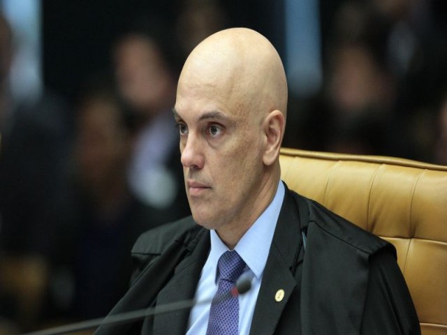 Apurações sobre milícia digital e ataques de Bolsonaro à urna serão feitas em conjunto, decide Moraes