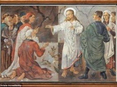 Pintura em Igreja da Alemanha mostra Hitler ao lado de Jesus 
