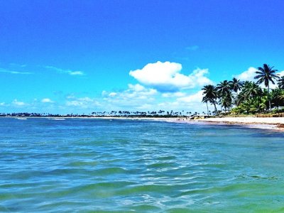 Duas embarcaes naufragam no litoral da Bahia, afirma Capitania