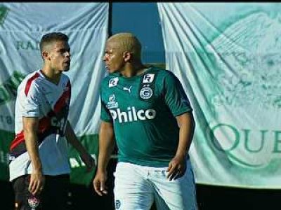 Caio Jr. lamenta gol anulado diante do Goiás: ?O bandeira se precipitou?