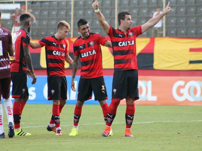 No sufoco, Vitória bate o América-RN no Barradão com gols de Kieza e André Lima