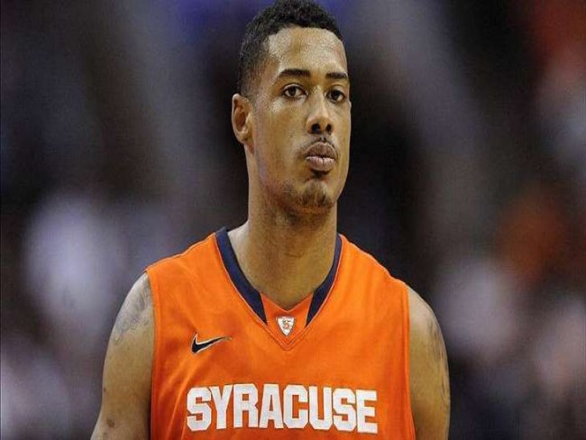 Brasileiros do basquete lamentam morte de Fab Melo