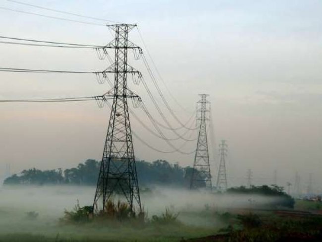 Conta de luz cair at 20% em abril por cobrana indevida de Angra 3