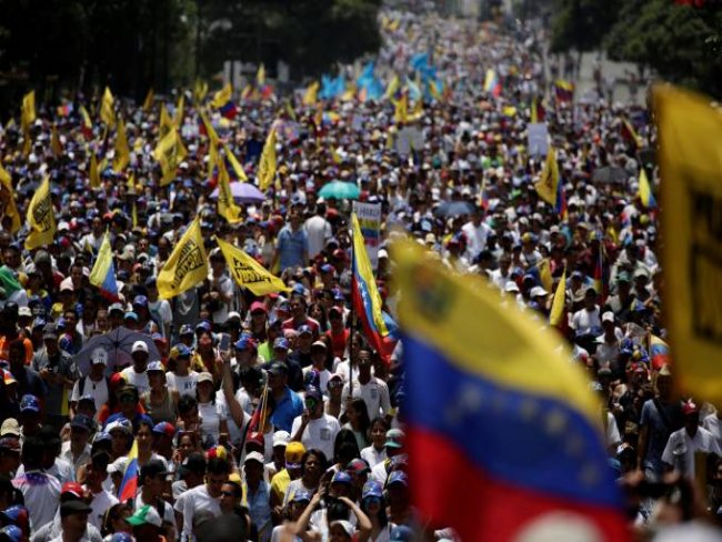 Venezuela: protestos deixam dois mortos e mais de 100 detidos