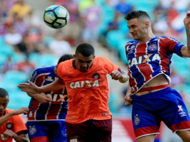 Bahia goleia Atltico-PR por 6x2 na estreia do Brasileiro