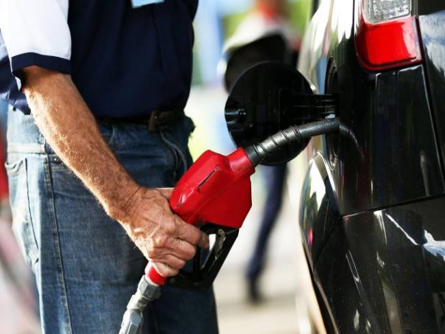 Waze libera recurso que indica postos que ainda têm gasolina