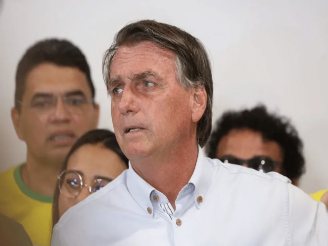 Comit de Bolsonaro vive clima de 'apreenso e incerteza' e decide apostar 'tudo' no debate da Globo