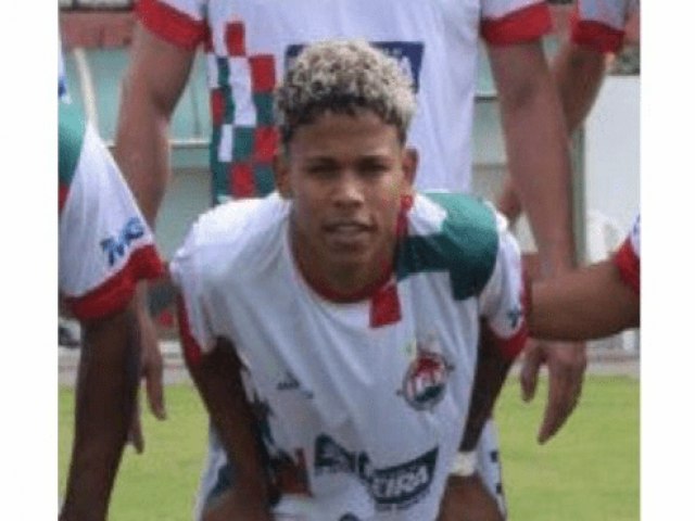 Jogador do Fluminense de Feira  executado em campo de futebol; saiba detalhes