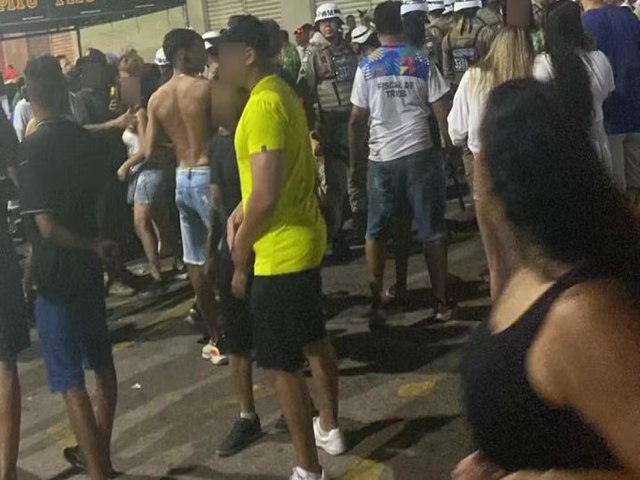  Homem morre e três pessoas ficam feridas após tiroteio durante carnaval em cidade da Bahia