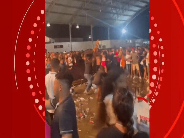 Veja vdeo de brigas generalizadas em festa que terminou com homem morto e outros dois baleados na Bahia