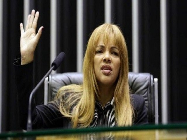 Deputada Flordelis (PSD-RJ) não assumiu cargo na Secretaria da Mulher; entenda