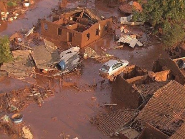 Igreja evanglica de Petrolina arrecada gua para doar a vtimas de tragdia em Minas Gerais