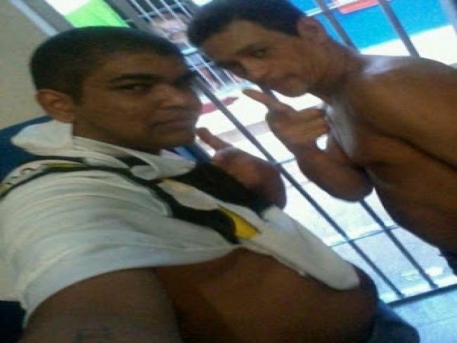 Serra Talhada: Aps selfies de presos, PM apreende celulares e droga na Cadeia
