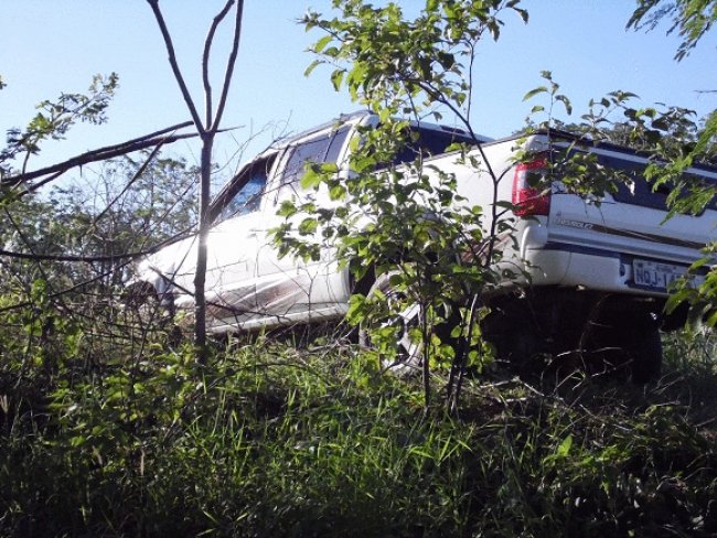 Coliso entre carro e moto deixa uma pessoa morta na PE 320 em Carnaba, no Serto do Paje