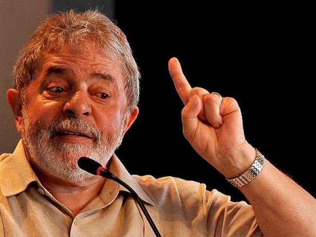 Lula desembarca em Juazeiro para receber ttulo de cidado