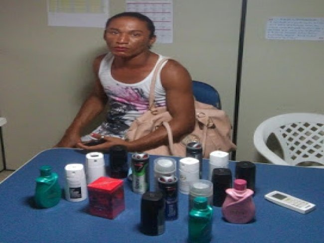 Travesti preso por furto em Petrolina-PE