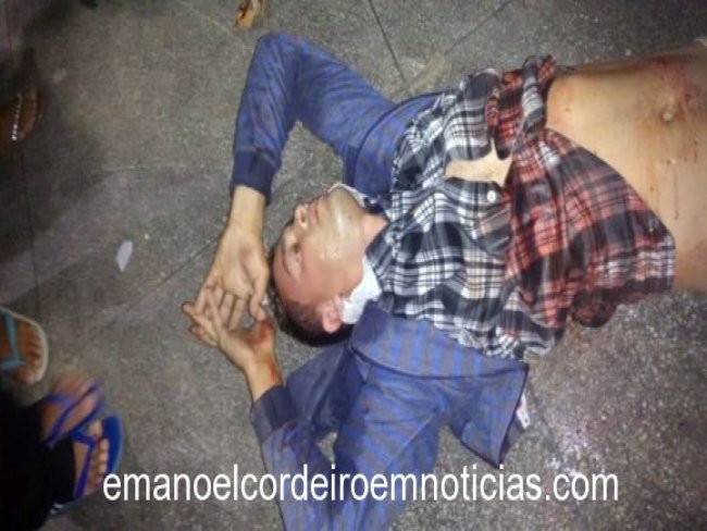 Ao tentar assaltar panificadora no centro de Ouricuri, bandido  alvejado a bala por policial