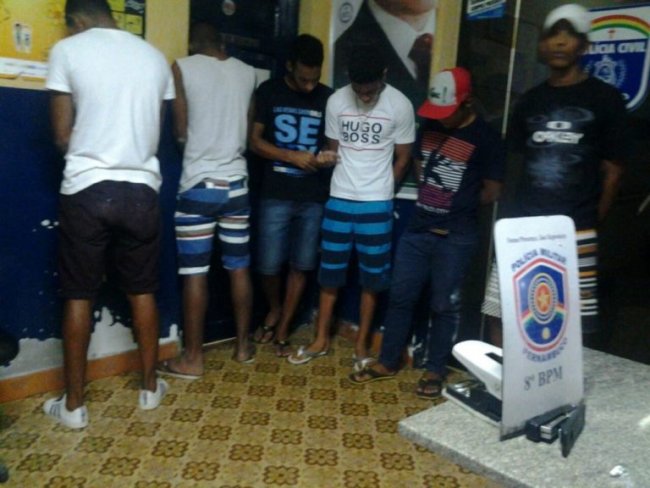 Salgueiro-PE: Policiais do 8BPM encaminham usurios para DEPOL