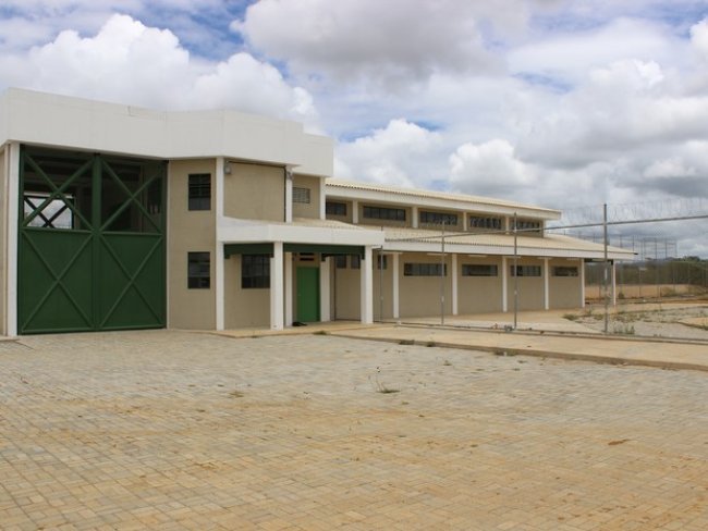 Detentos fogem de penitenciria em Tacaimb, no Agreste de Pernambuco