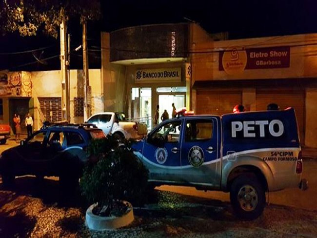 Bandidos rendem funcionrios e assaltam agncia do Banco do Brasil em Campo Formoso