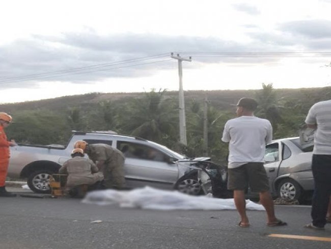 Trs pessoas morrem em acidente de trnsito na BR-116 entre Brejo Santo-CE e Jati-CE