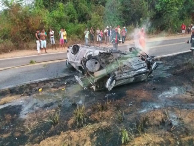 Trgico acidente na BR-222 tira vida de nove pessoas prximo a Aailndia-MA