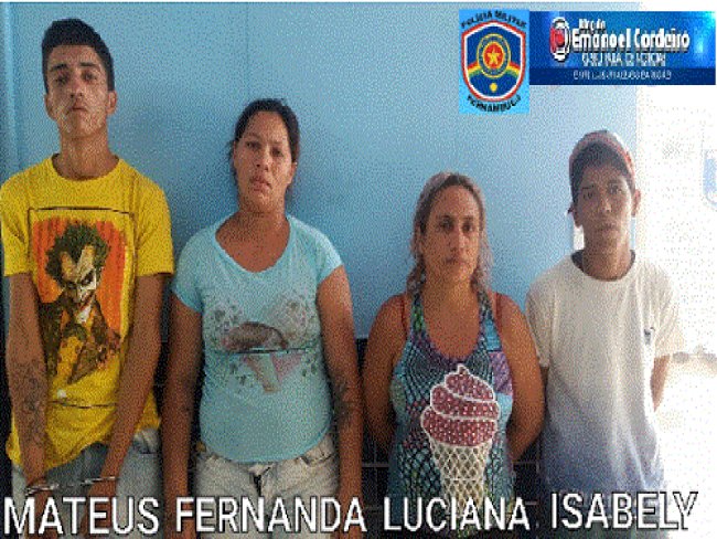 Policiais prendem quatro pessoas acusadas de trfico de drogas no bairro Santo Antonio em Ouricuri