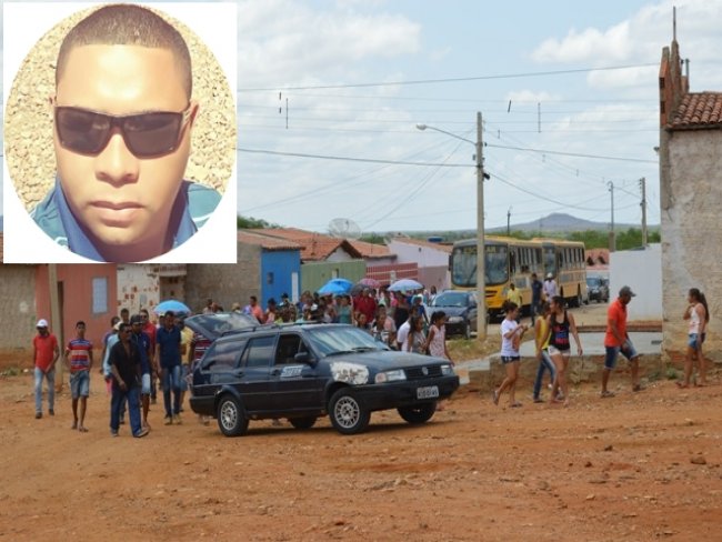Tristeza e comoo marcam enterro do jovem Ismar da Silva Alves na cidade de Oroc