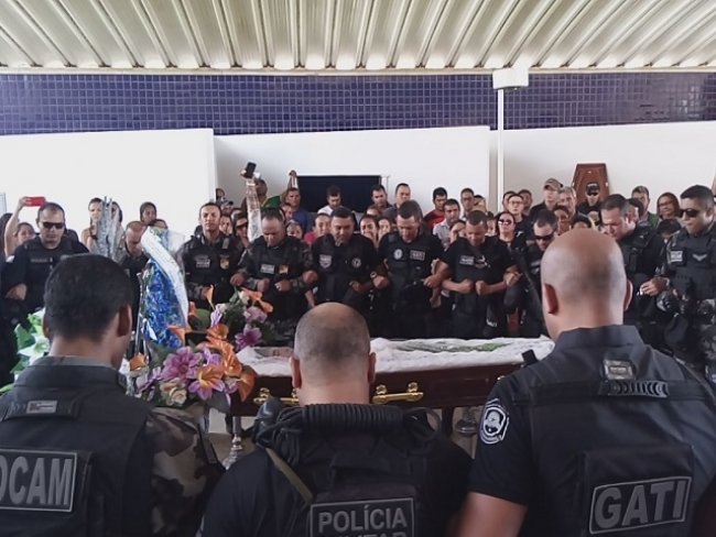 Amigos de Araripina e colegas de fardas se despedem do Sargento Eudes Pereira morto por atropelamento