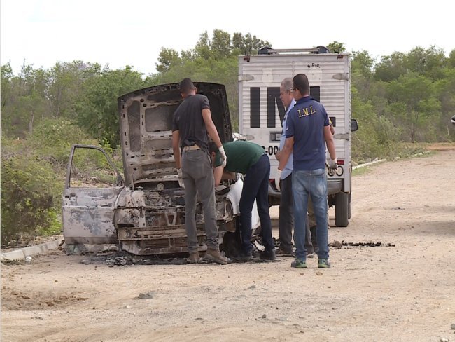 Polcia encontra dois corpos carbonizados em Petrolina, Serto de PE