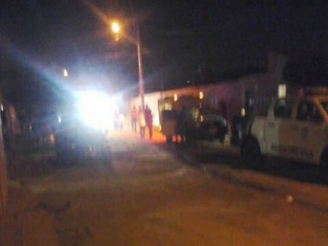 Jovem  assassinado a tiros na frente de sua casa no Bairro Vila Eullia em Petrolina