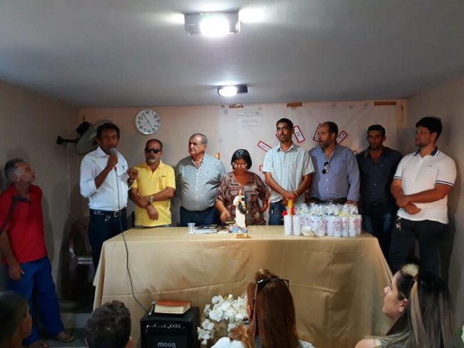Serrita PE- Deputado Federal Adalberto Cavalcanti entrega 2 ensiladeiras na Associao dos Pequenos Produtores do povoado So Francisco do Brgida
