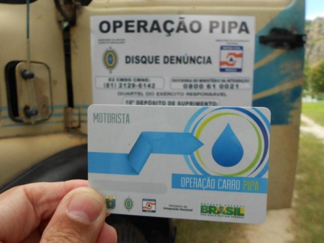 Homens so presos em Salgueiro tentando fraudar Operao Carro-Pipa