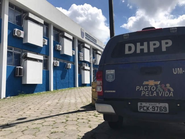Idoso de 107 anos  esfaqueado em assalto dentro de casa no Grande Recife