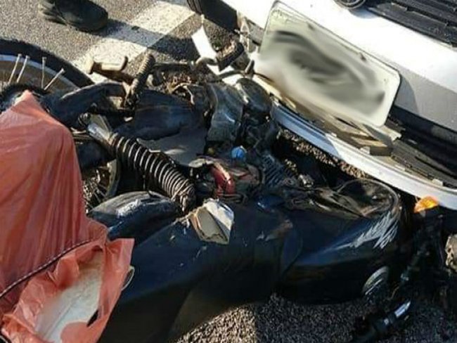 Acidente entre carro e moto deixa dois homens mortos na BR-428, entre Oroc e Cabrob, em PE