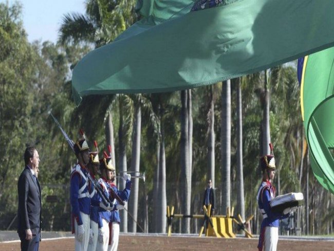 Juza do DF probe governo Bolsonaro de rememorar golpe de 1964