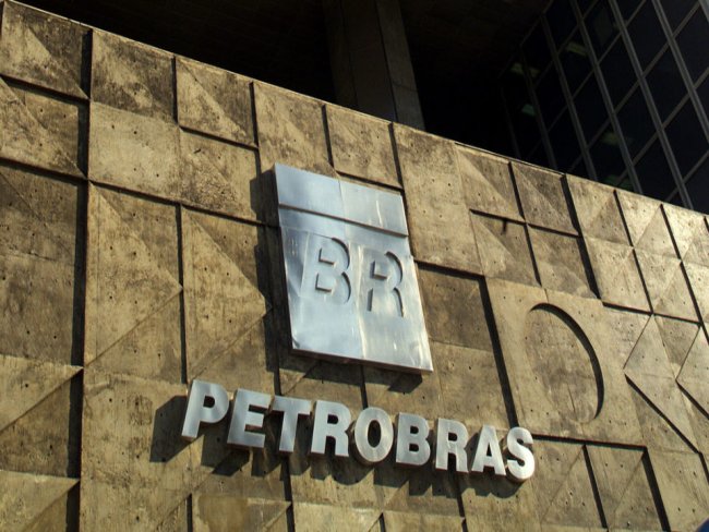Interferência de Bolsonaro no diesel faz Petrobras perder R$ 32,4 bilhões em valor de mercado