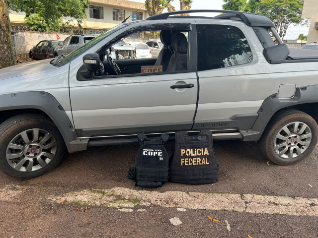 Policia apreende homem com veiculo furtado