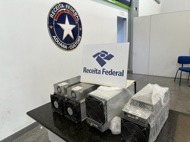 Apreenso de mineradoras de criptomoedas no Aeroporto Internacional de Foz 