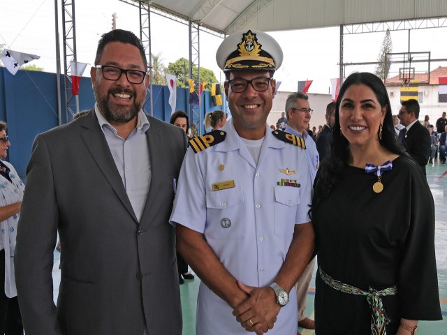 Vereadores de Foz recebem Medalha Amigos da Marinha