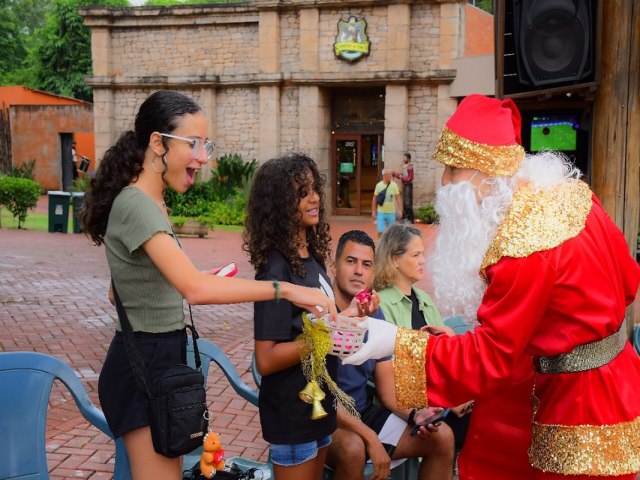 Programao de Natal encanta visitantes no Marco das 3 Fronteiras