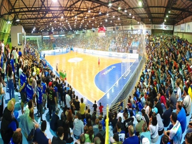 Seja scio e tenha mais benefcios para assistir aos jogos do Foz Cataratas Futsal